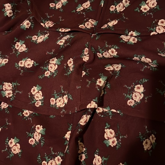 Altar’s State Dress - Picture 2 of 4